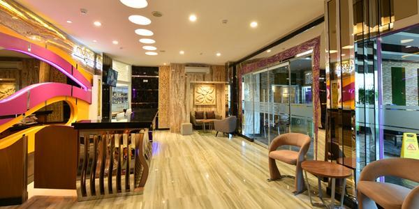 Midtown Xpress Balikpapan Hotel Exterior photo